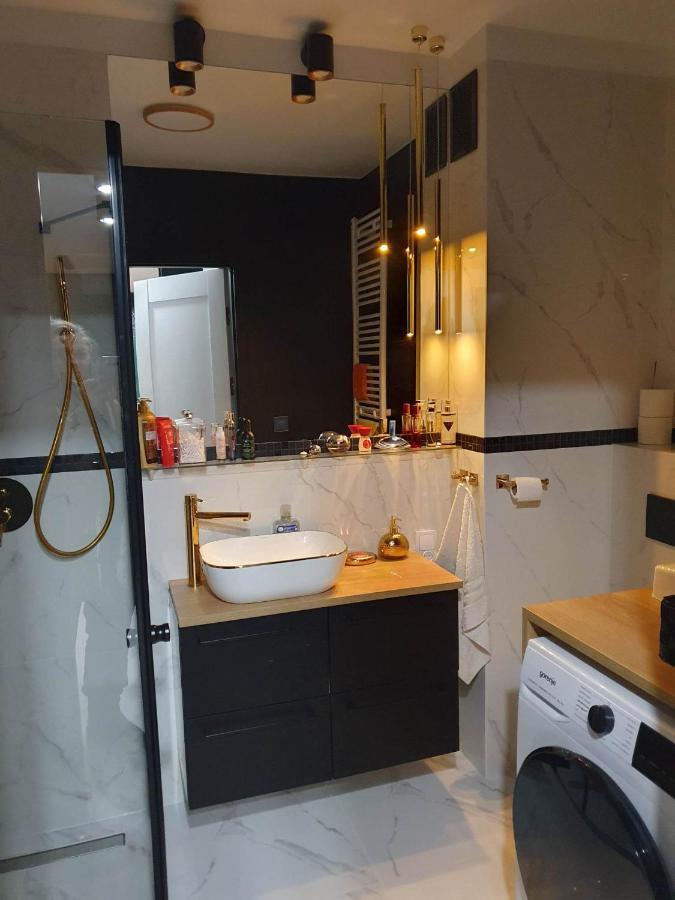 Apartament 3 Pokojowy Lub Pokoj W Mieszkaniu W Nowym Bloku 华沙 外观 照片