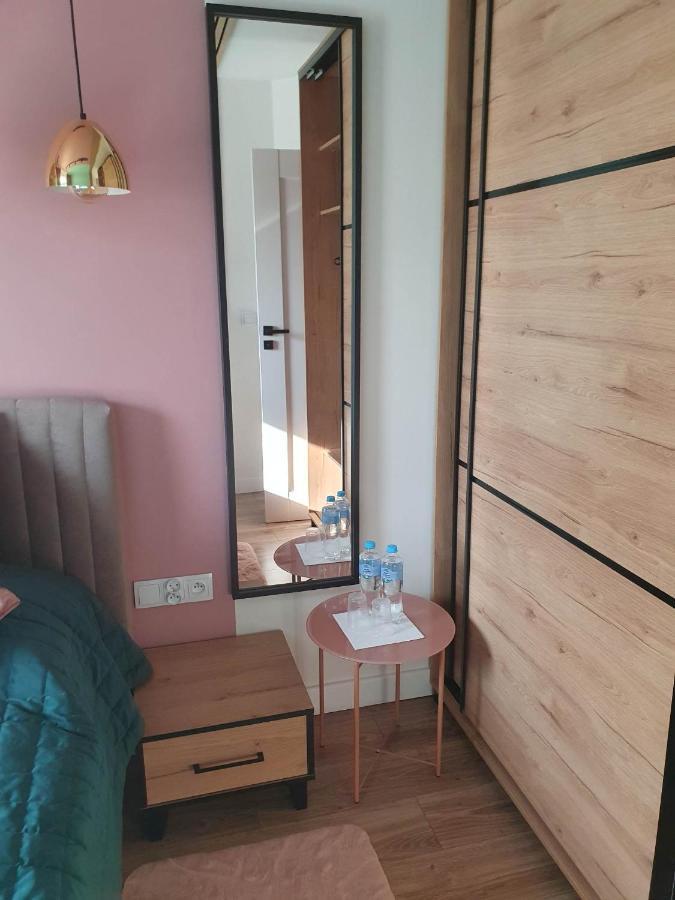 Apartament 3 Pokojowy Lub Pokoj W Mieszkaniu W Nowym Bloku 华沙 外观 照片